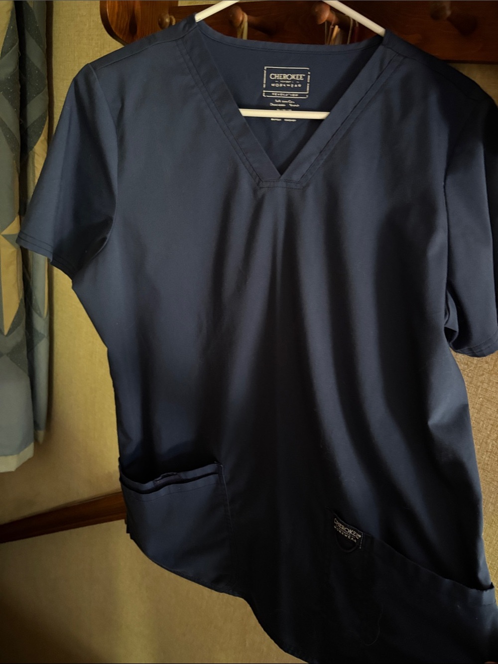 Women’s scrub top